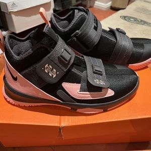 LeBron James soldier XIII